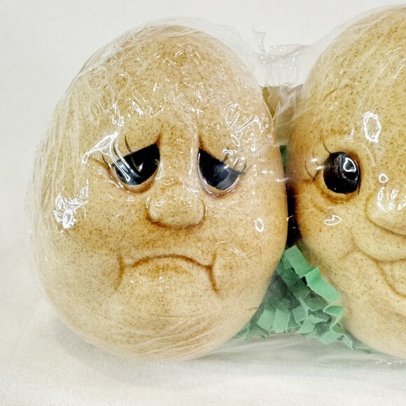 New Vintage Anthropomorphic Salt And Pepper Shakers Set Potato Potatoes Spuds - Picture 2 of 5